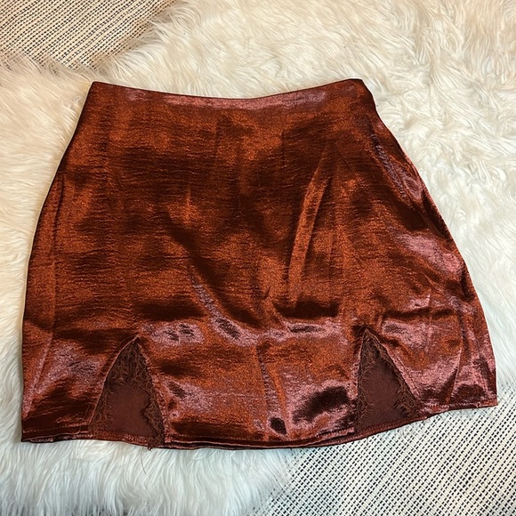 Dresses & Skirts - LYANER Women's Satin Lace Trim Split Slit Hem Zipper High Wasit Mini Skirt M